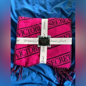 Victoria’s Secret scarf
